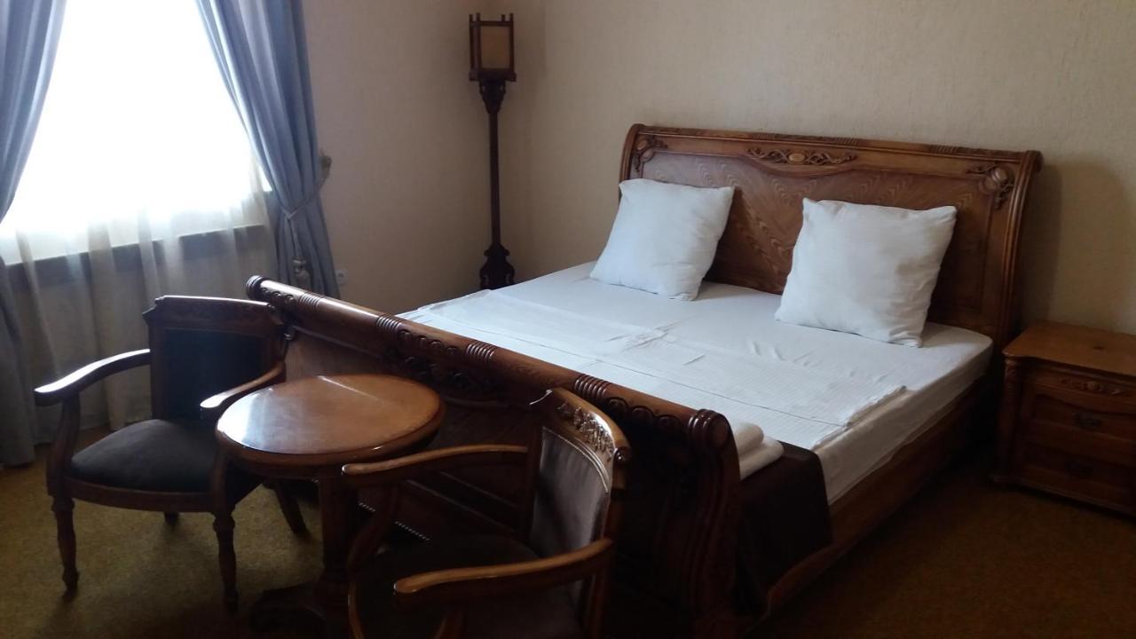 Saryarka Hotel Astana Buitenkant foto